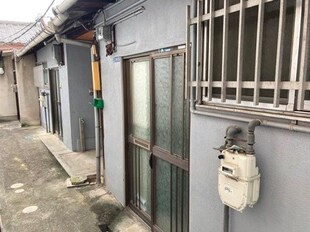 西川2丁目19-13連棟貸家　B号室の物件外観写真